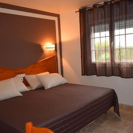 Hotel Restaurante Las Camelias Jarrio Esterno foto