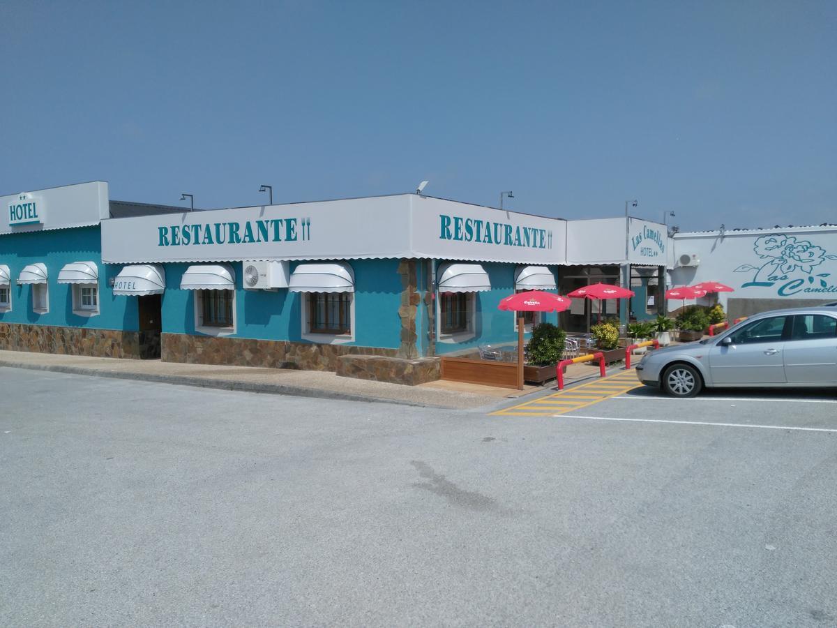 Hotel Restaurante Las Camelias Jarrio Esterno foto